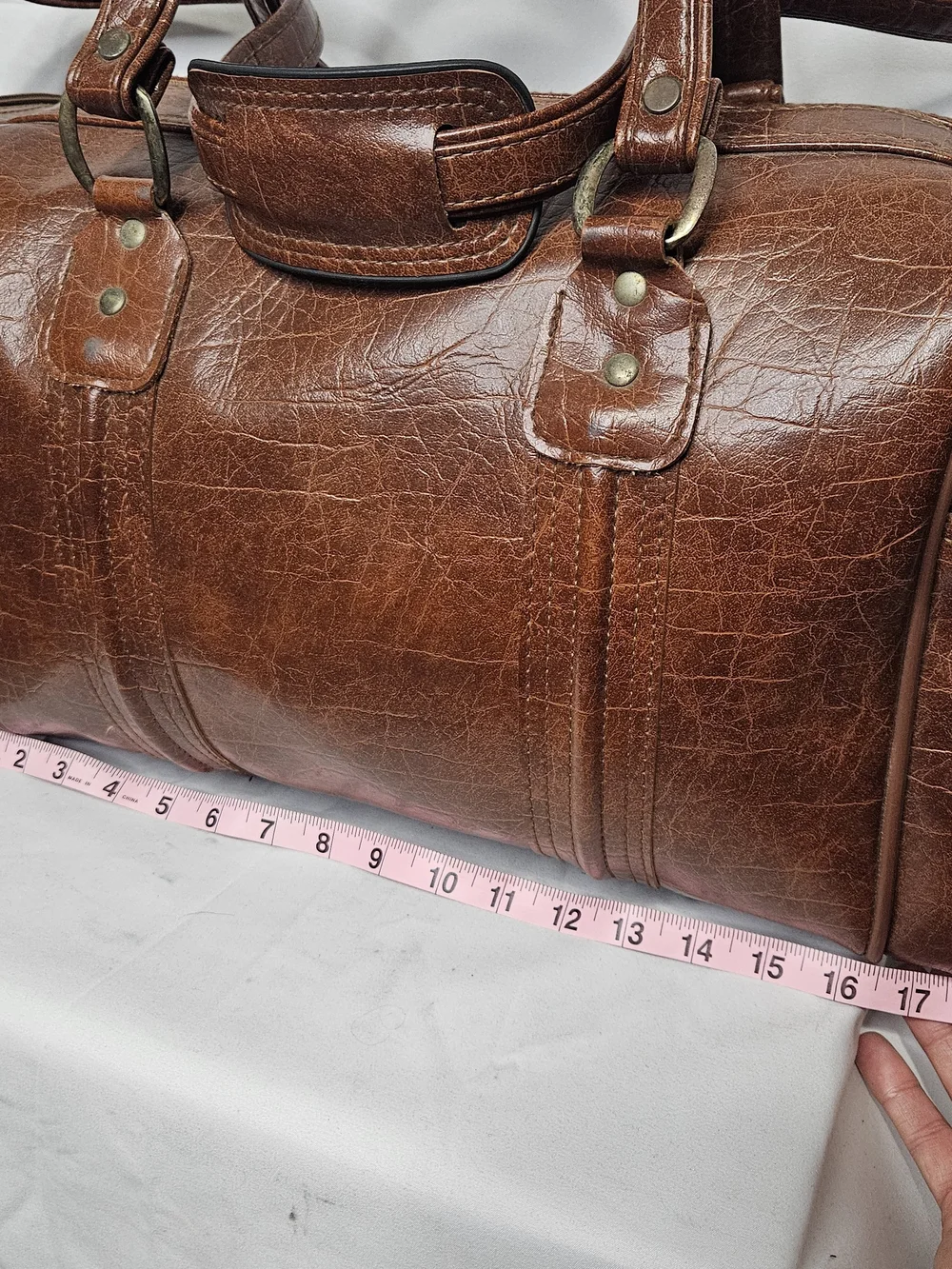 VTG 1970s F.W. Woolworth Faux Aligator Leather Suitcase Carry On Duffle 18